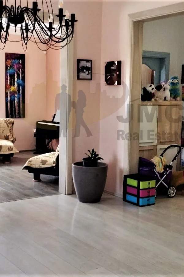 Mosta 4 bedroom semi-detached corner villa with flatlet & garage