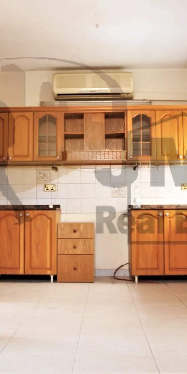 Fgura first floor 3/4 bedroom maisonette with airspace