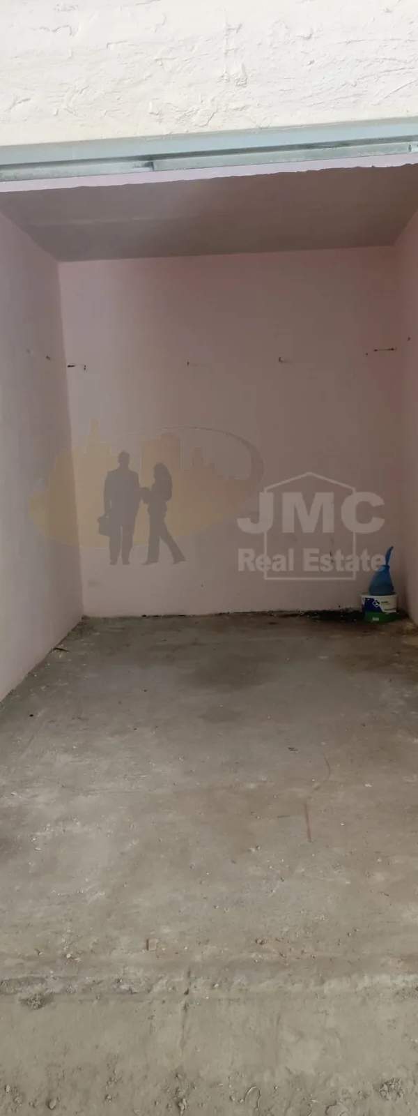 Fgura 14.5sqm garage