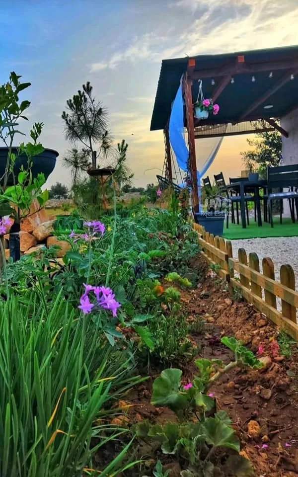 Gudja approx. 2,000sqm field with room