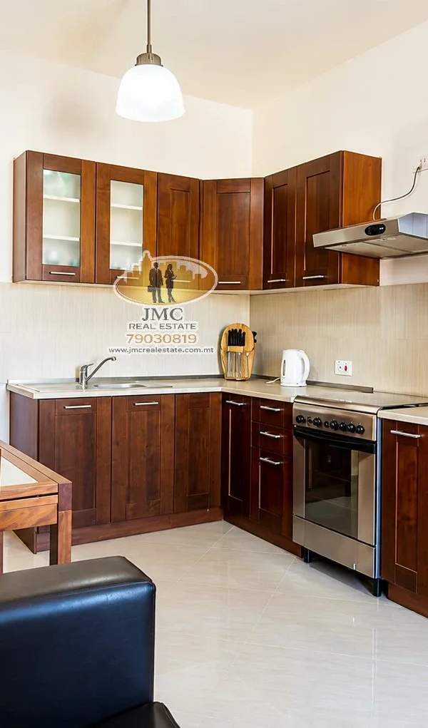 Bugibba fully furnished 1-bedroom apartment with large balcony