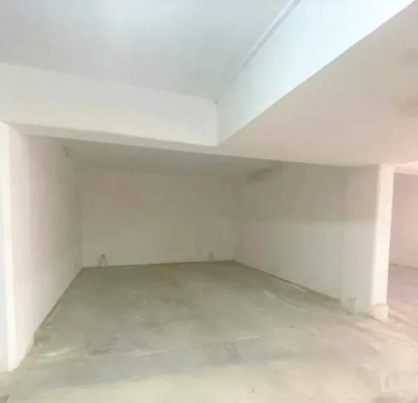 Swieqi 2 car garage