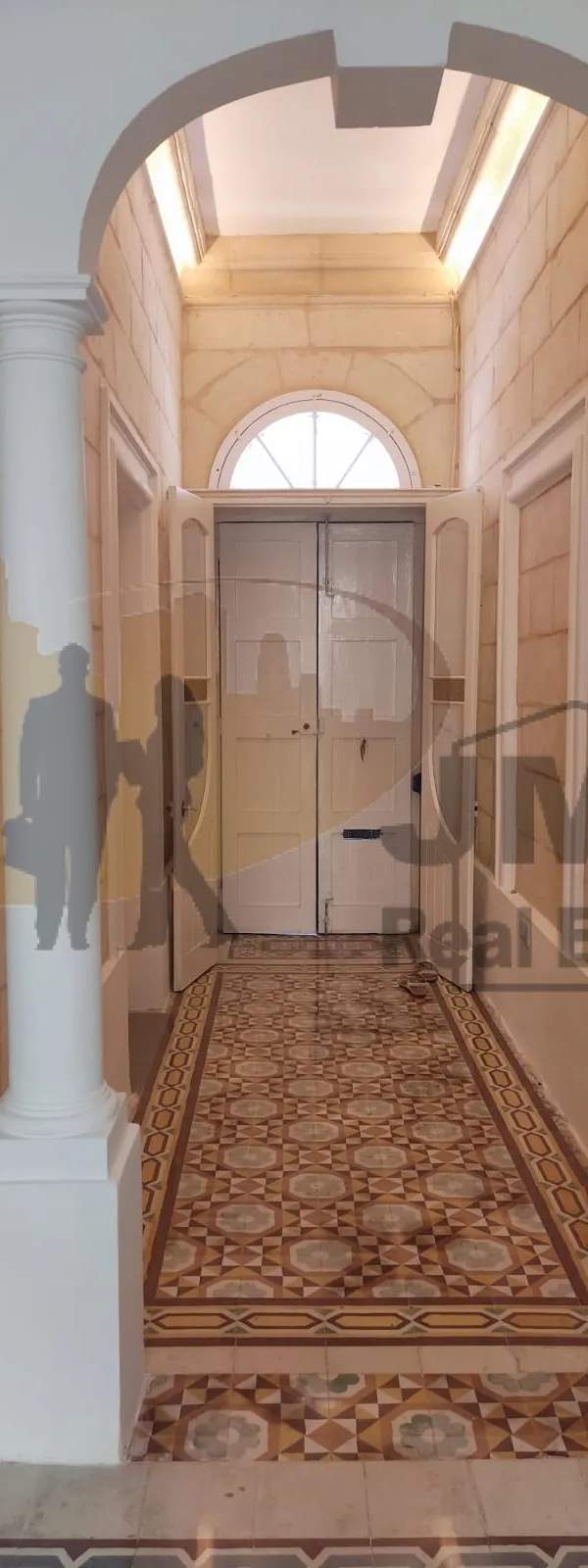 Birzebbugia furnished seafront 1-bedroom maisonette with yard