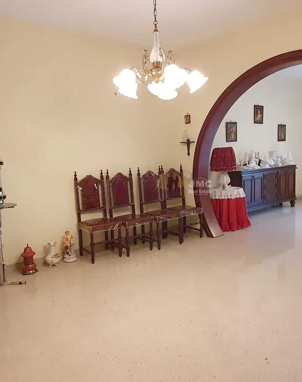 Qormi 220sqm first floor maisonette with roof