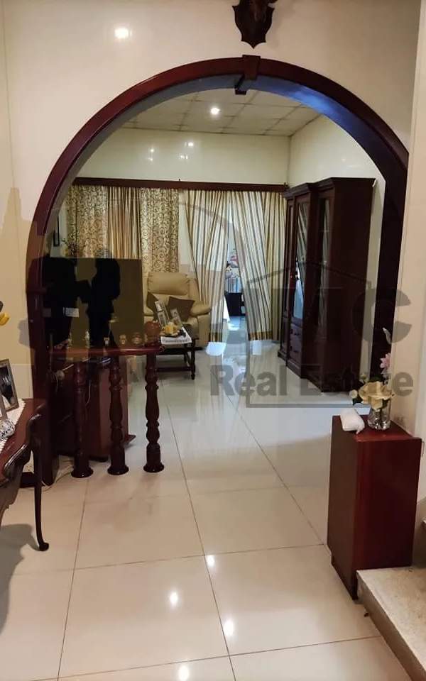 Paola well kept 4 bedroom townhouse