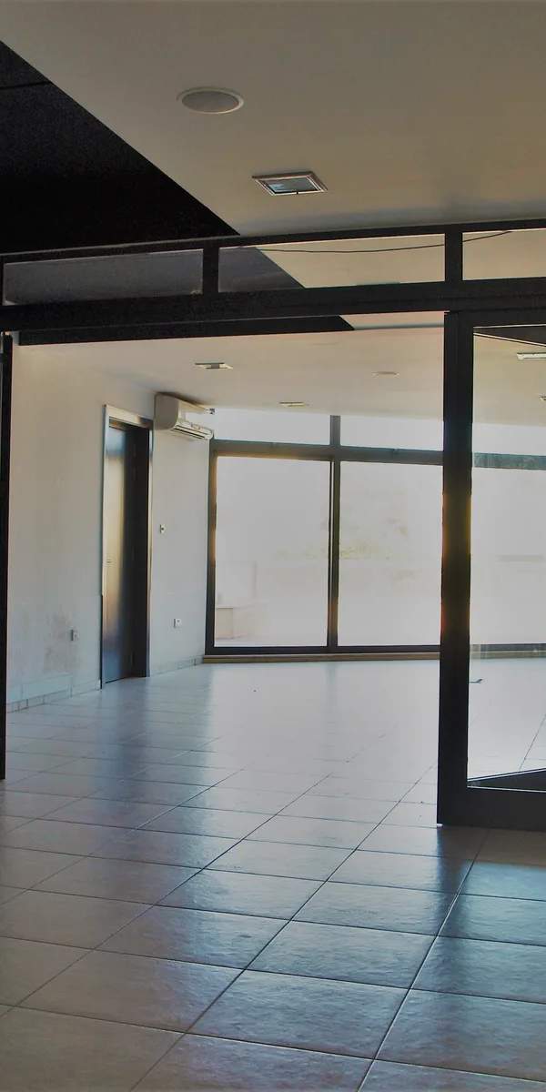 Birkirkara large and bright showrooms