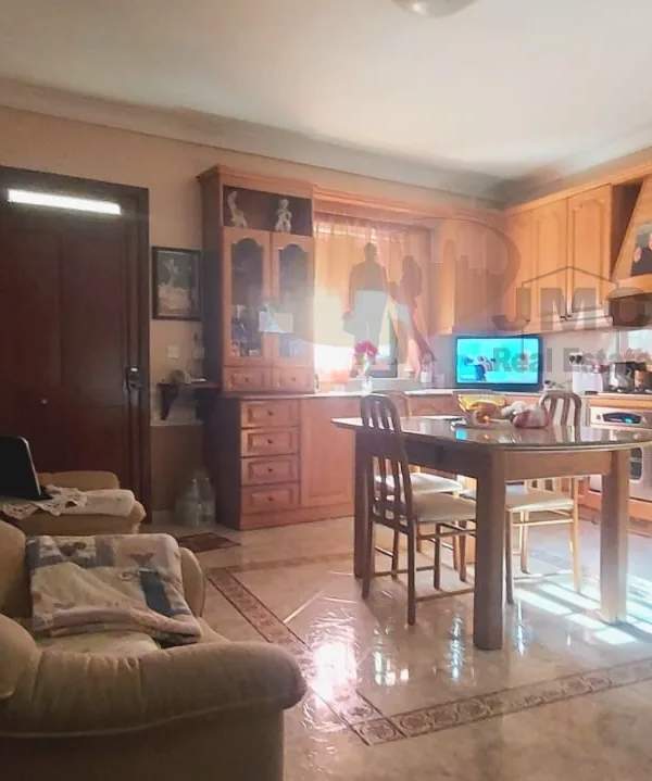 Hamrun 3 bedroom maisonette with 10 car garage