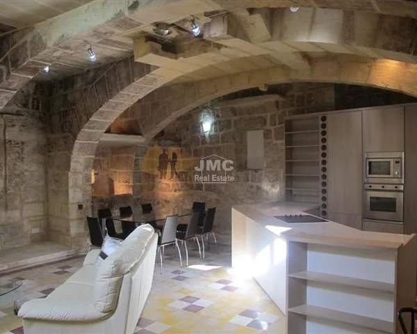 Siggiewi converted 2 bedroom townhouse with garage
