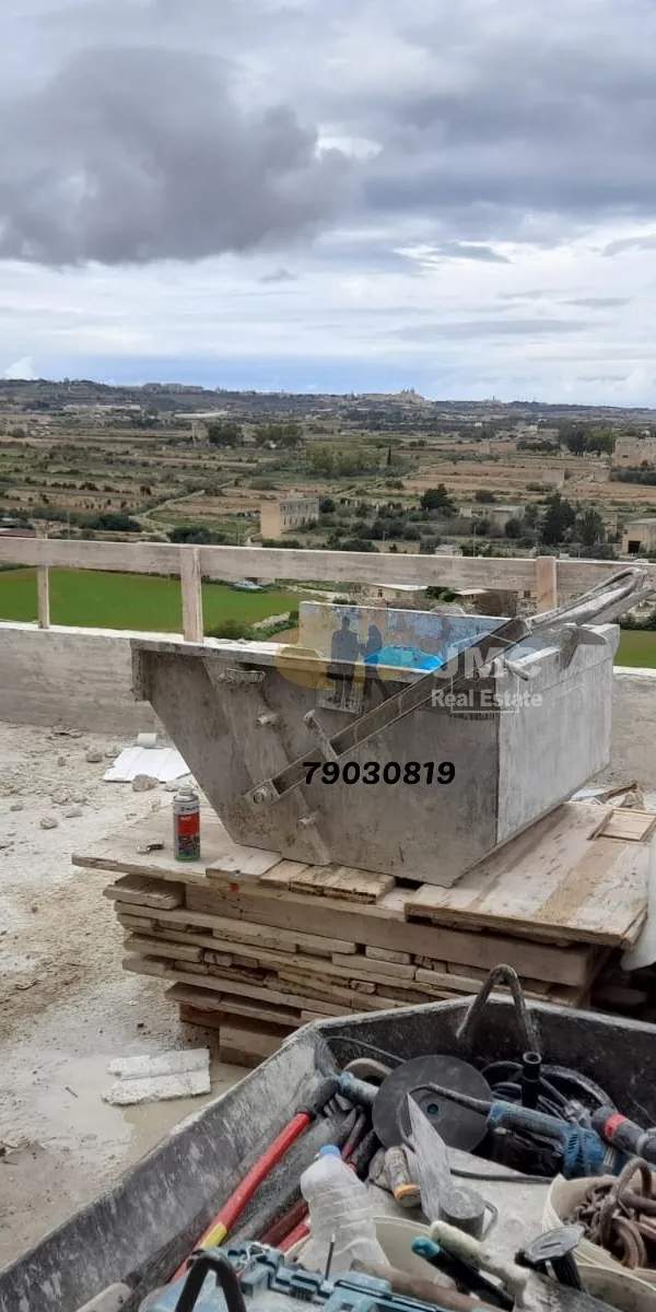 Siggiewi finished 2 bedroom penthouse with views