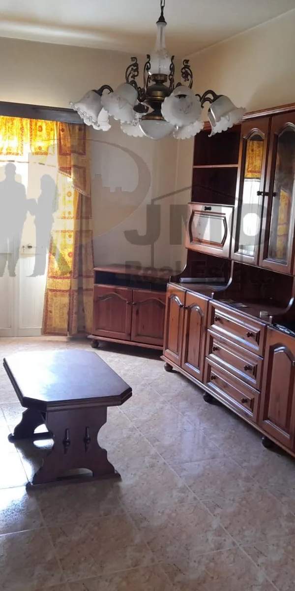 Siggiewi solitary maisonette with airspace