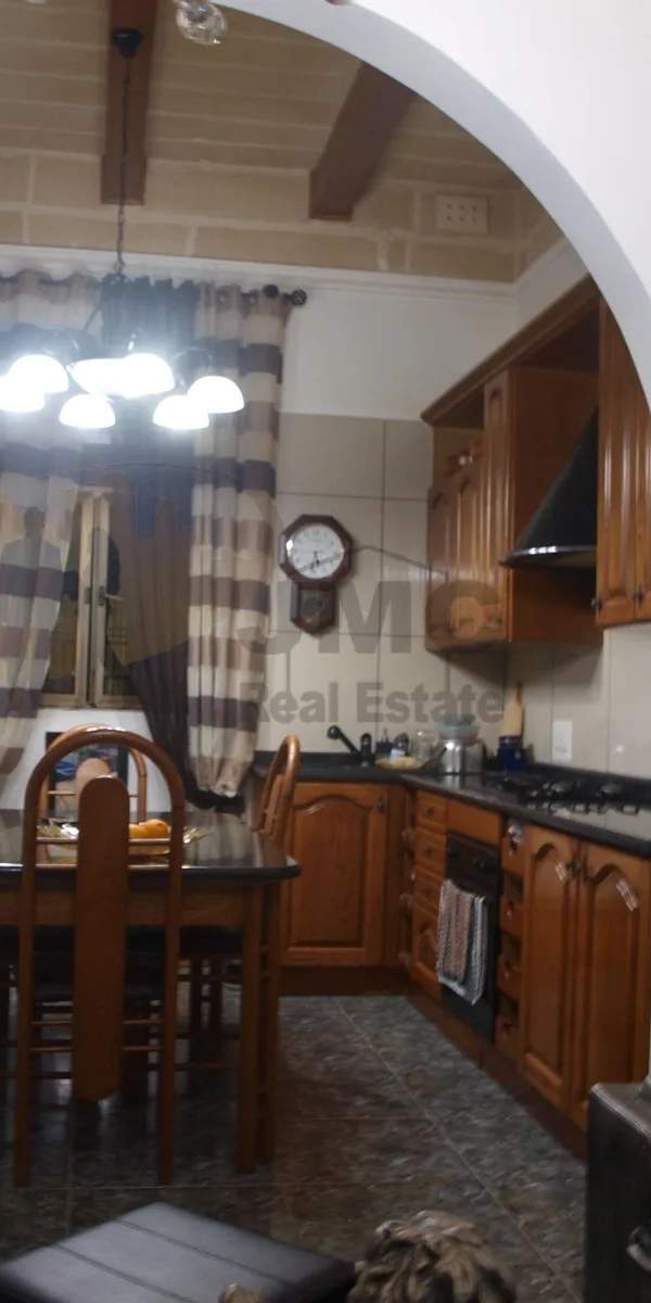 Cospicua (Bormla) 3 bedroom townhouse with garage