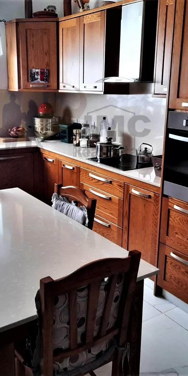 Zejtun fully furnished 3 double bedroom maisonette with airspace