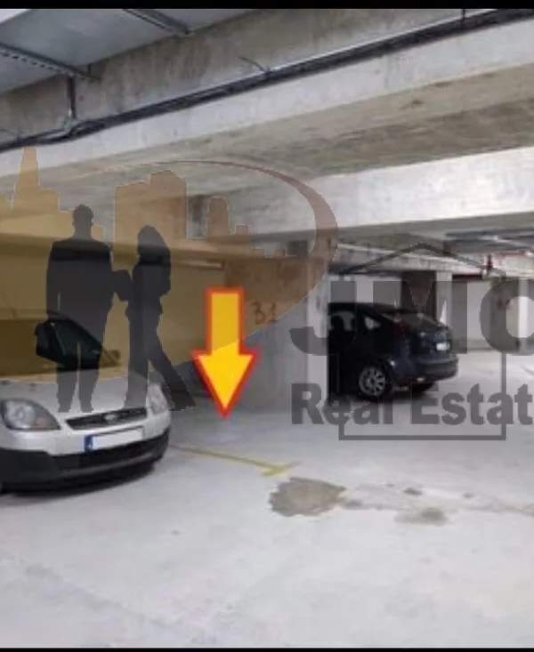 Pieta car space